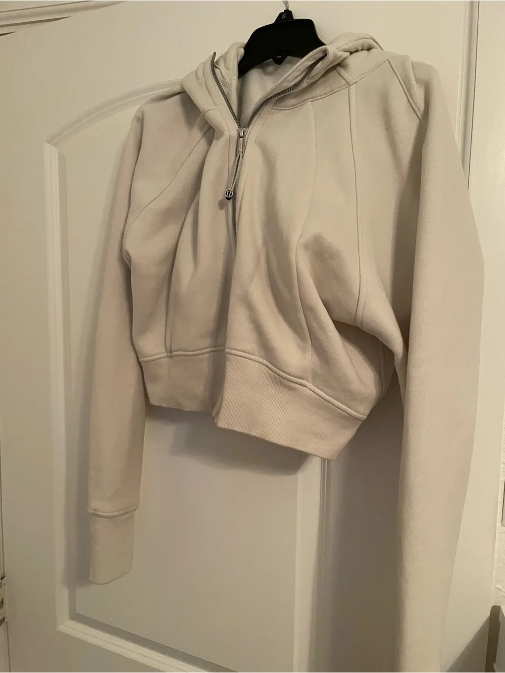 Lululemon Cropped Full Zip Hooded Scuba Bone, Size 12